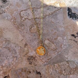 Angel necklace